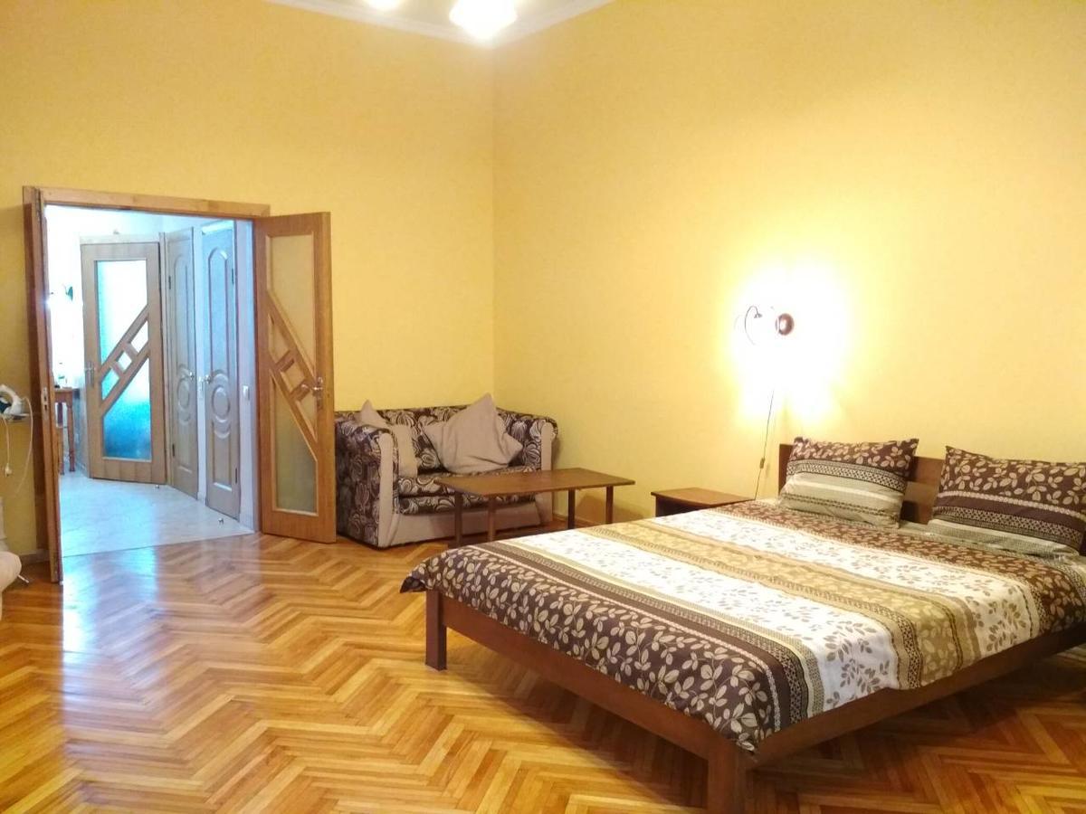 Apartment On Virmens'Ka Street Львов Экстерьер фото