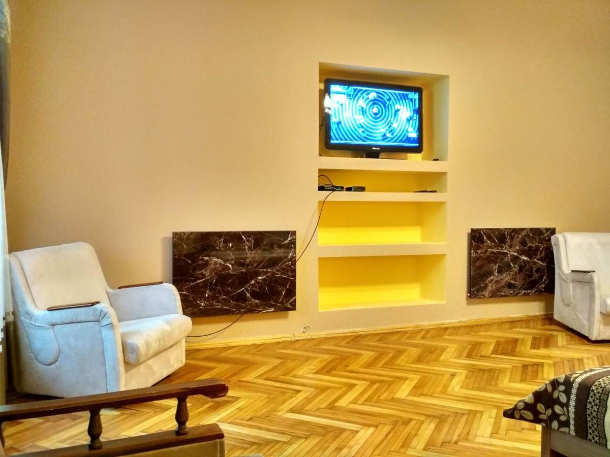 Apartment On Virmens'Ka Street Львов Экстерьер фото
